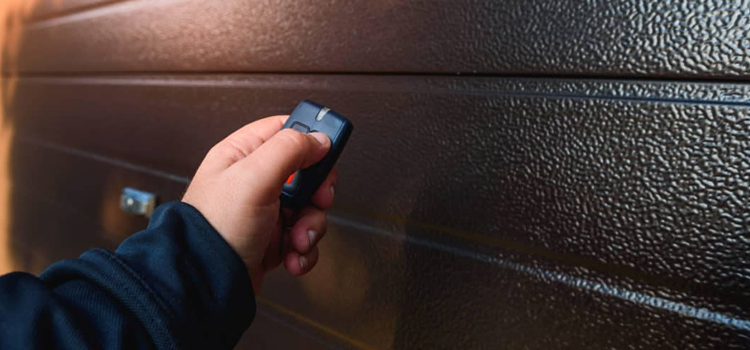 automatic door opener with remote control in La Puente