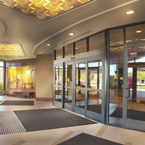 commercial door specialist La Puente
